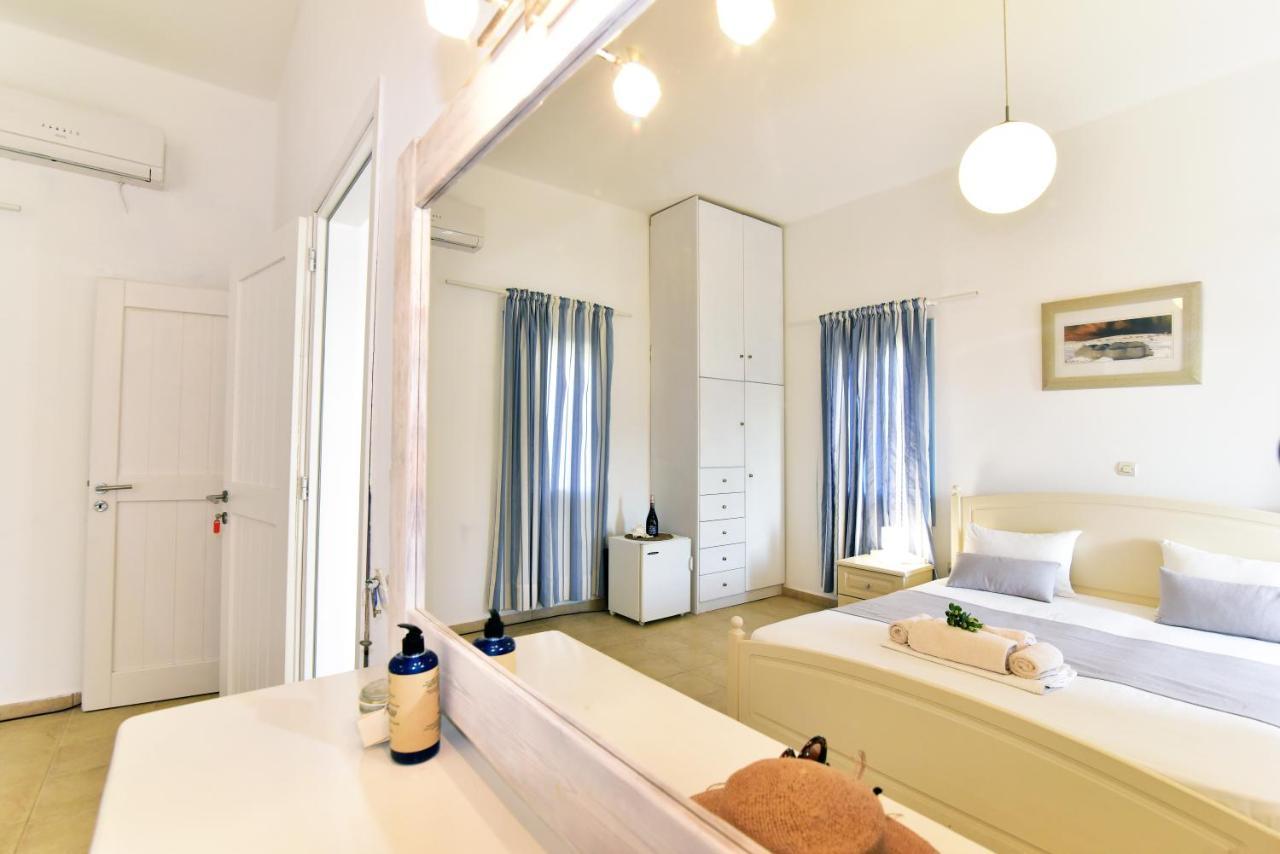 Thomas Apartments Katapola - Chora Eksteriør billede