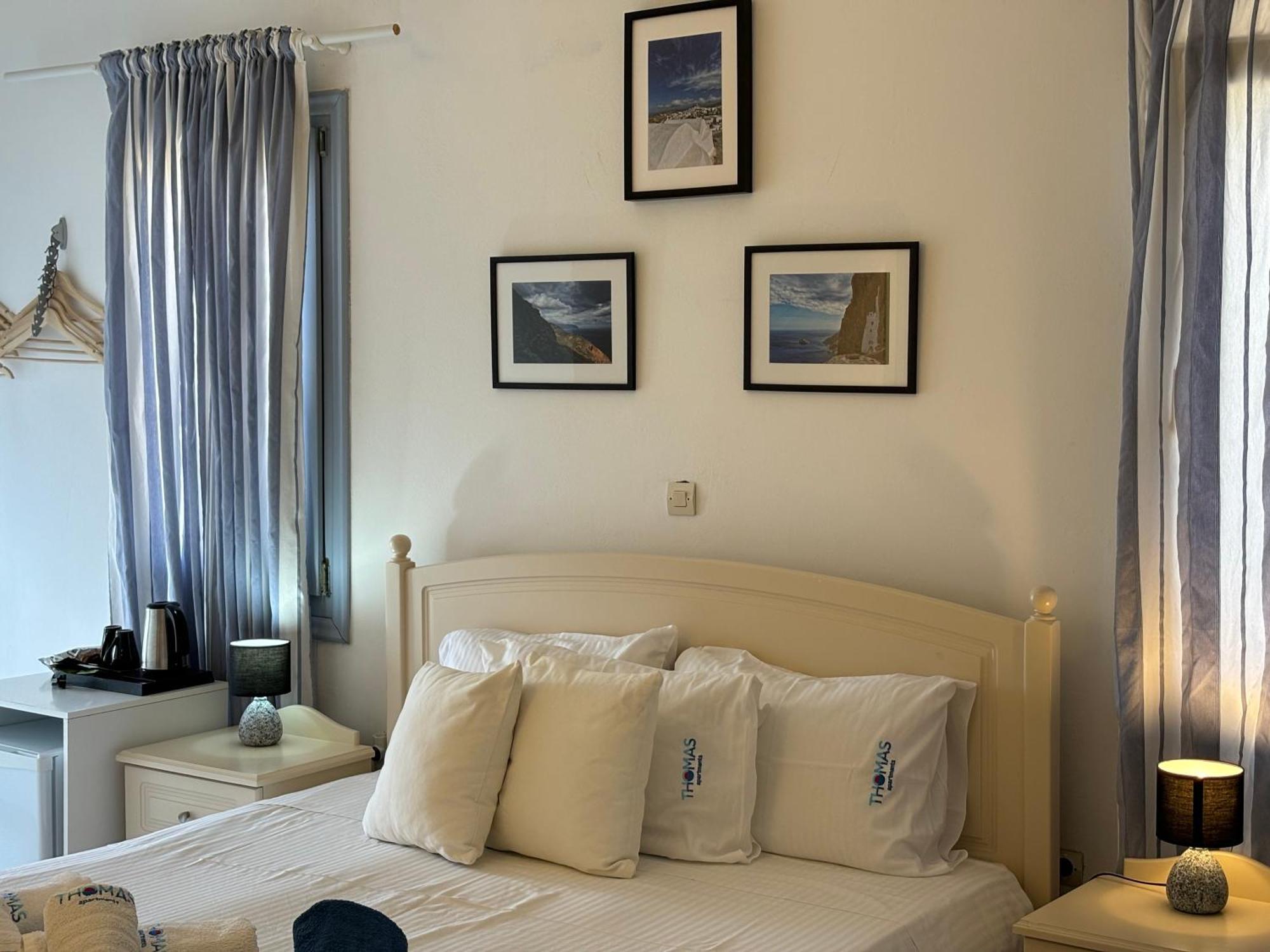Thomas Apartments Katapola - Chora Eksteriør billede