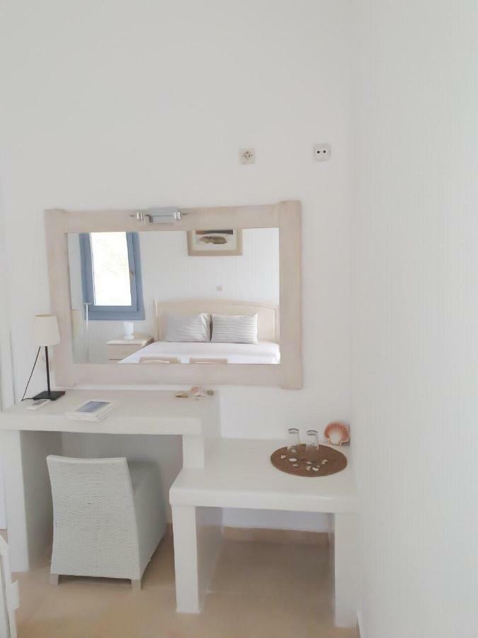 Thomas Apartments Katapola - Chora Eksteriør billede