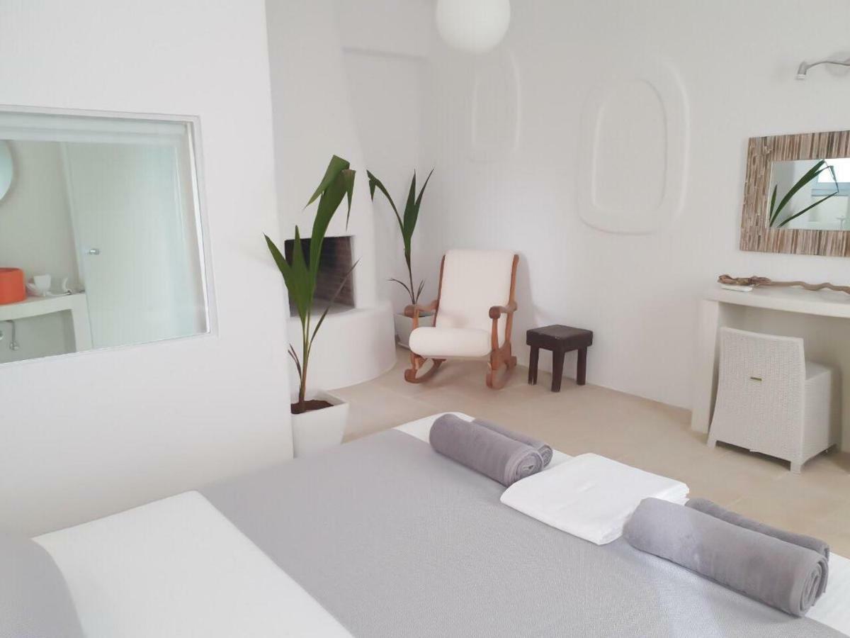 Thomas Apartments Katapola - Chora Eksteriør billede
